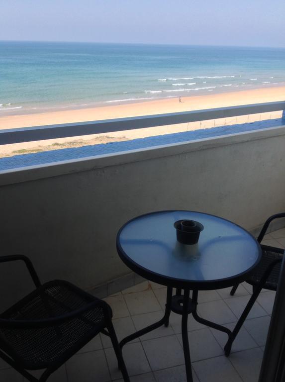 Perfect Sea View Daire Bat Yam Oda fotoğraf